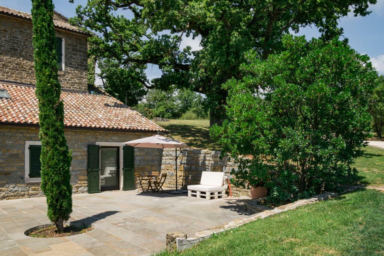 L'Abbraccio Della Quercia Apartment Momjan Exterior photo